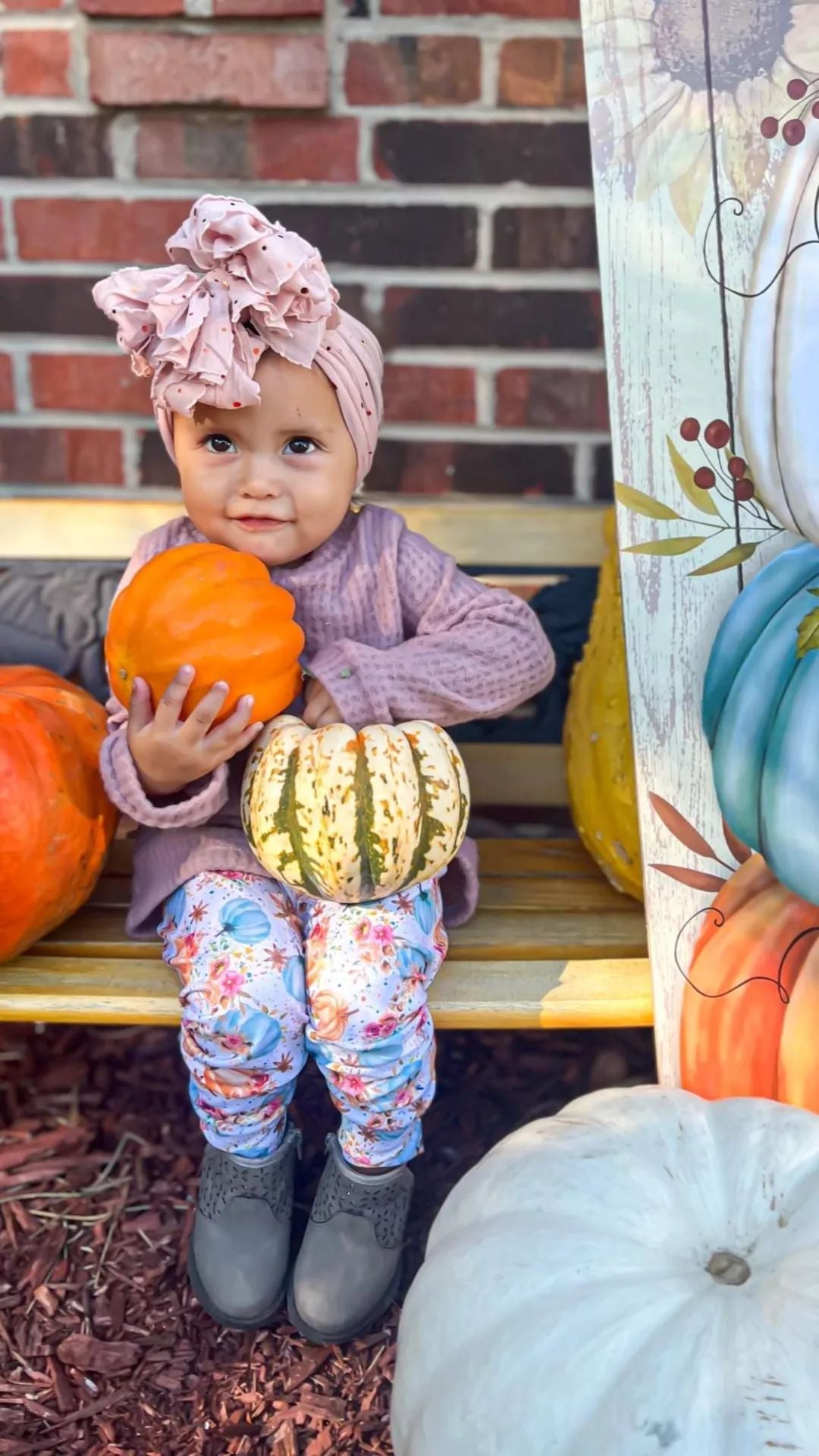 Leo - Splatter Pumpkins